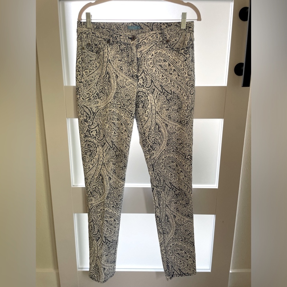 J. McLaughlin Black & Cream Paisley Skinny Jeans